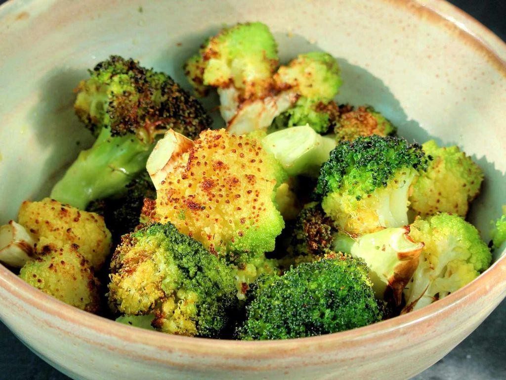 Air Fryer Cauliflower and Broccoli Gratin