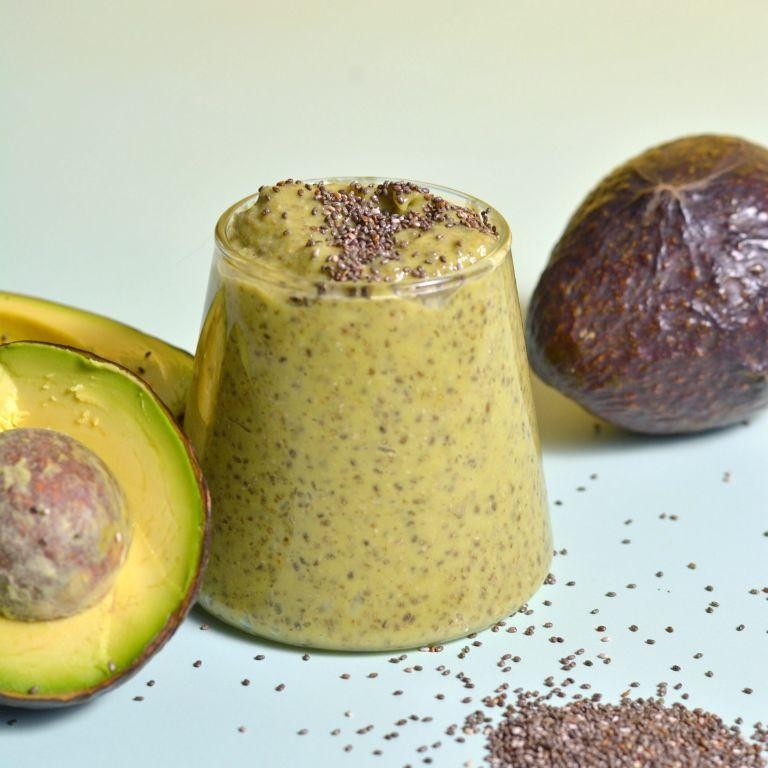 Avocado Chia Seed Smoothie