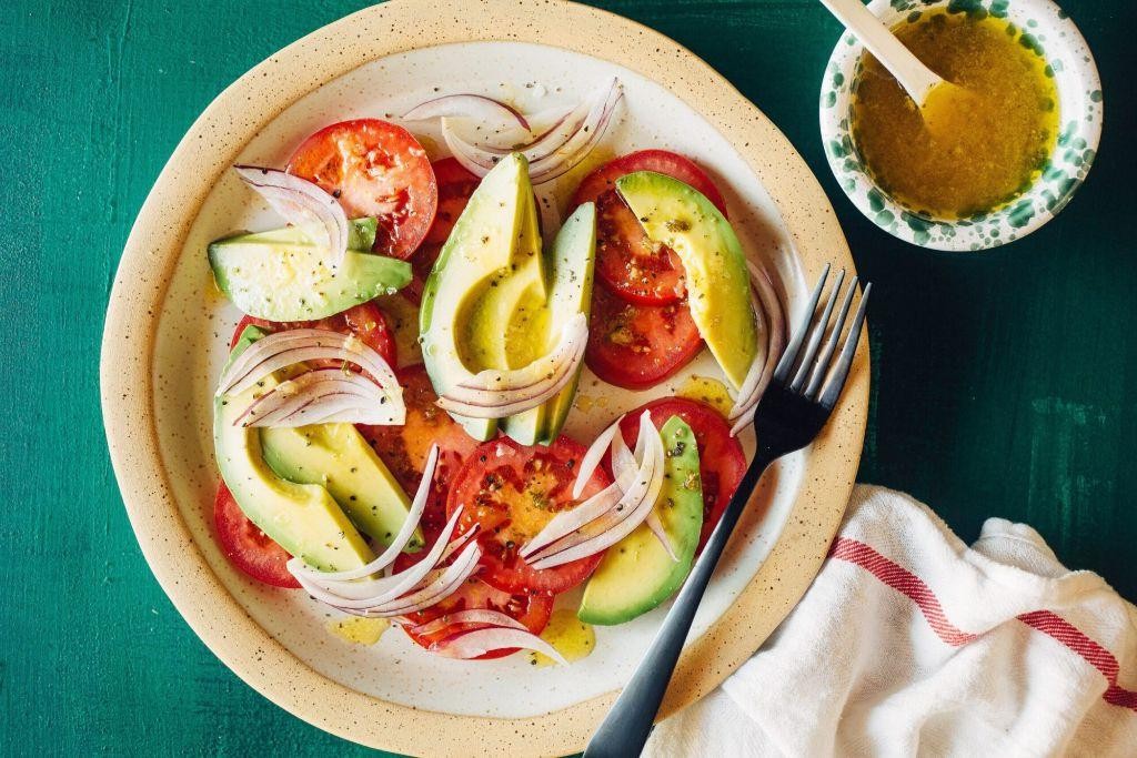 Avocado salad with Cuban oregano dressing
