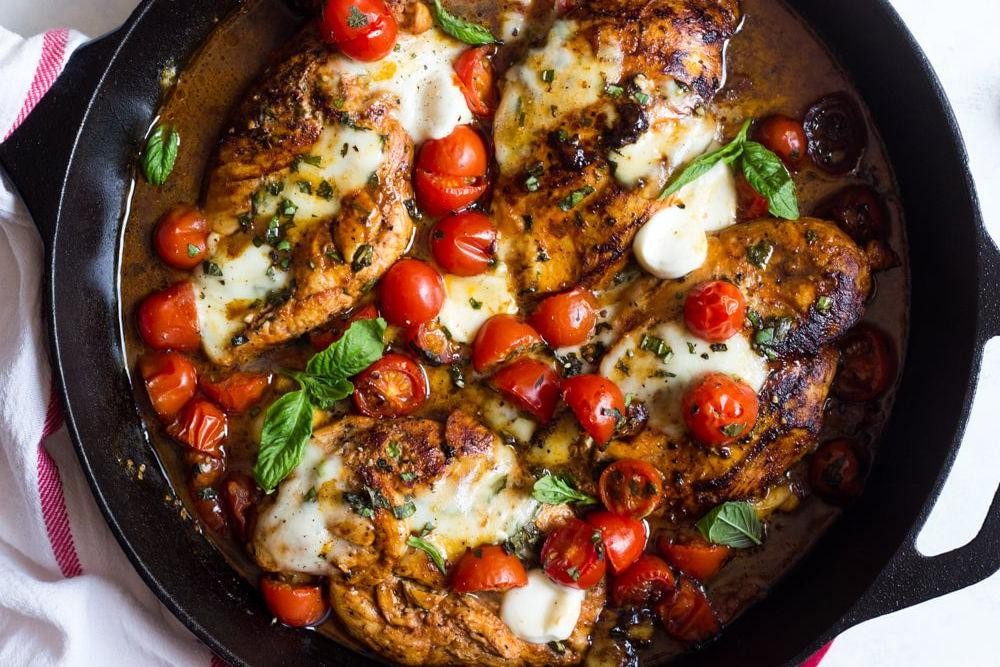 Balsamic Glazed Chicken with Cherry Tomatoes