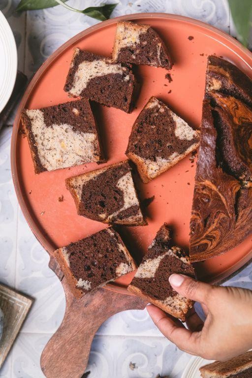 Banana and Nutella Marble Cake