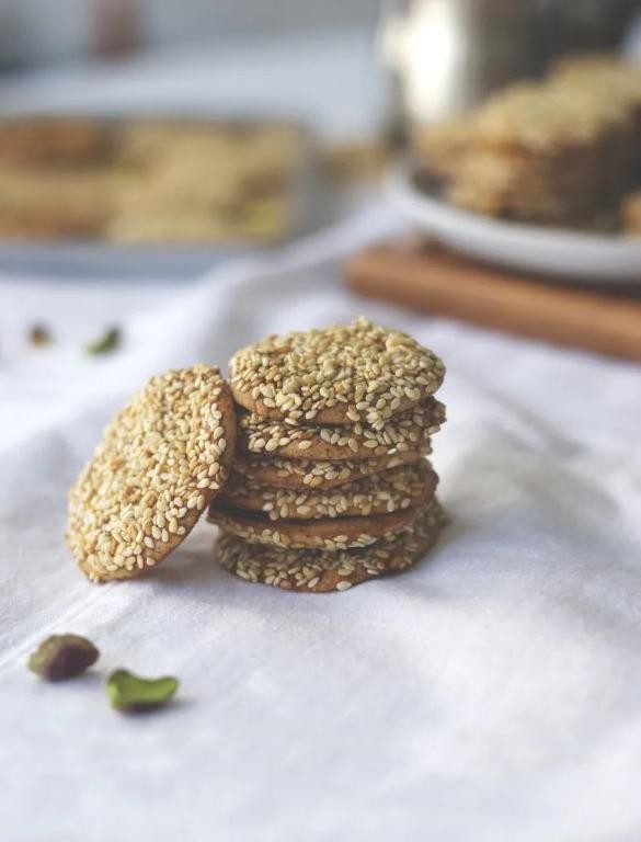 Barazek with Pistachios and Sesame Seeds