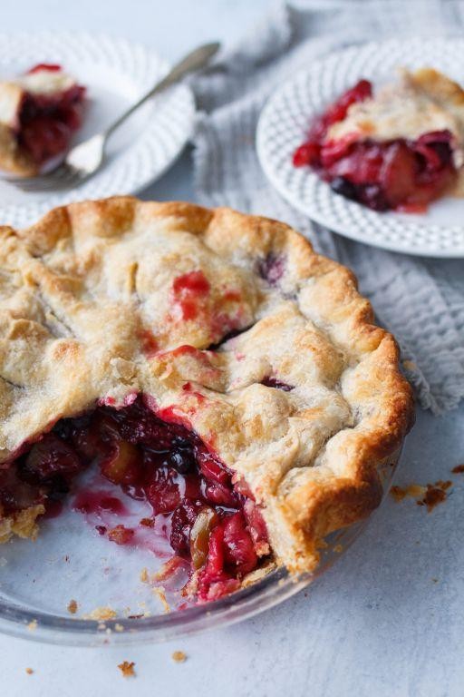 Beautyberry and Apple Pie