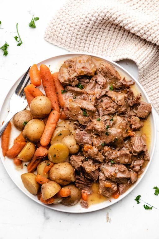 Beef Tips with Carrots and Potatoes