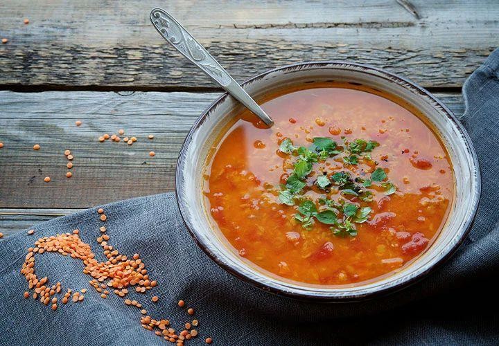 Blended lentil and tomato soup