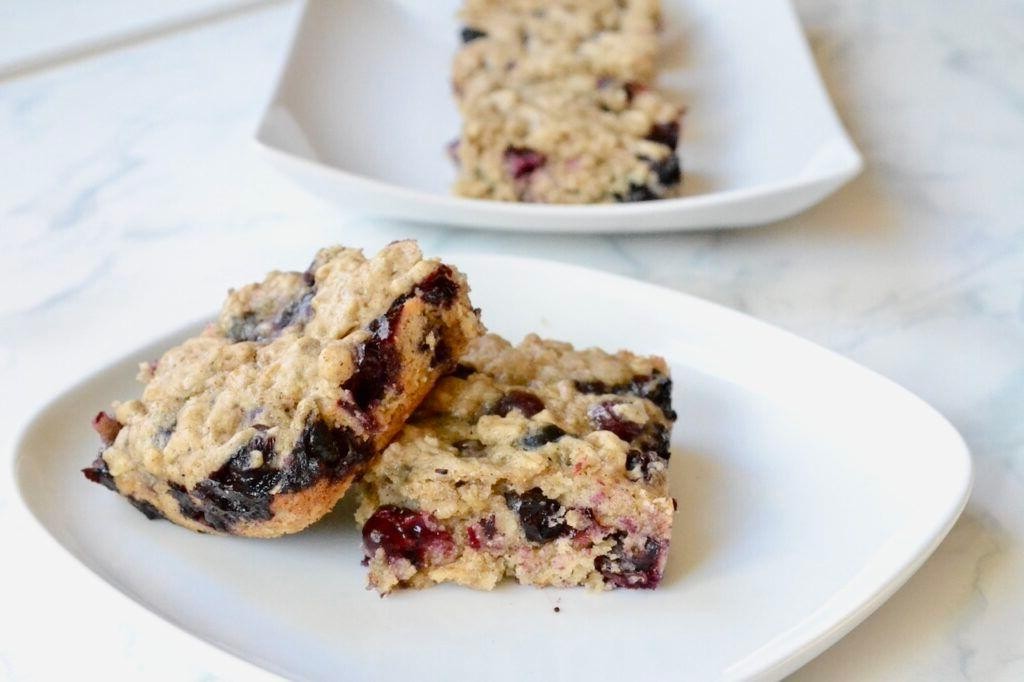 Blueberry Oatmeal Energy Bars
