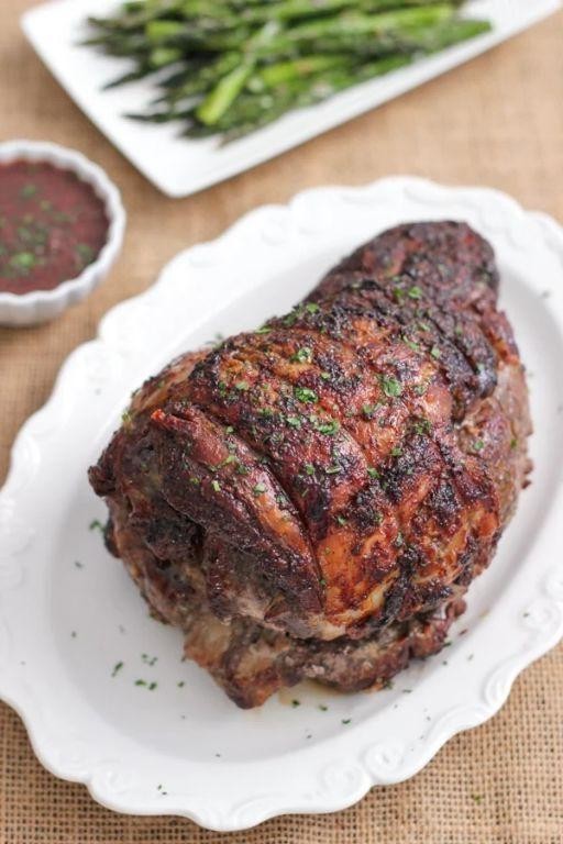 Boneless Leg of Lamb with Red Wine Reduction and Herbs