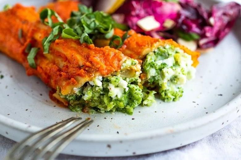 Broccoli and Cheese Stuffed Manicotti