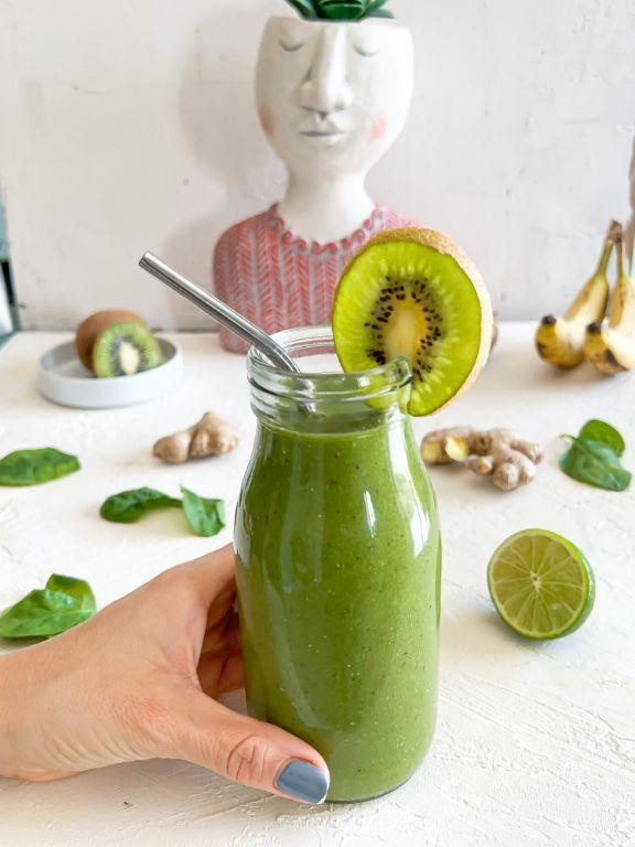 Broccoli and Kiwi Immunity Booster Juice