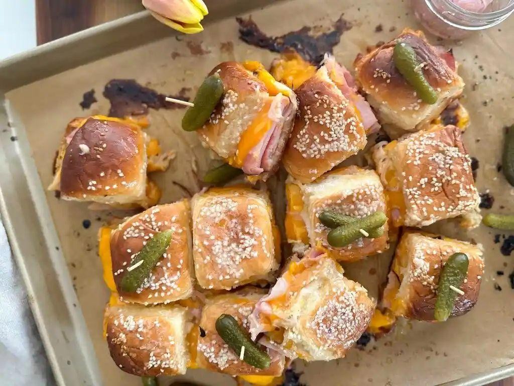 Bubble Up Ham and Cheese Sliders