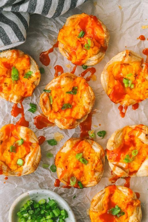 Buffalo Chicken Puff Pastry Bites