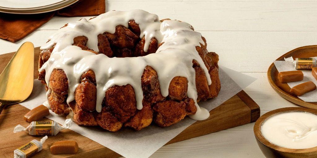 Caramel Apple Pull Apart Bread
