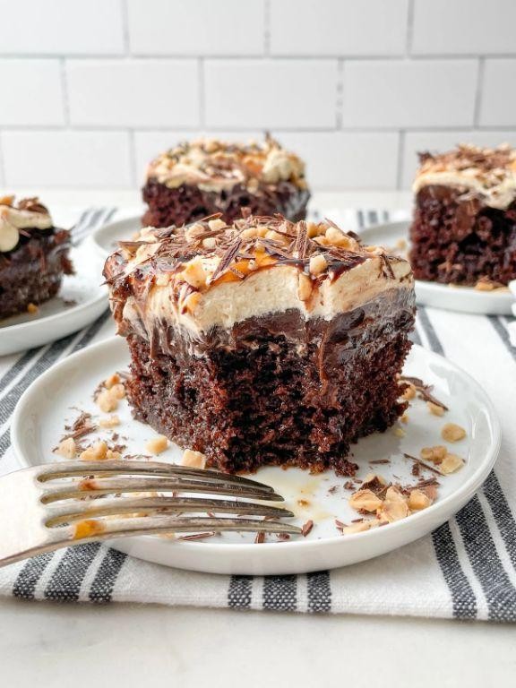 Caramel Pudding Poke Cake