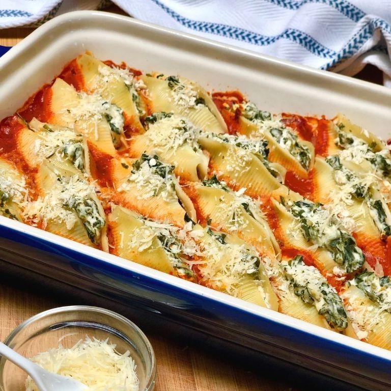 Carrot and Spinach Stuffed Shells