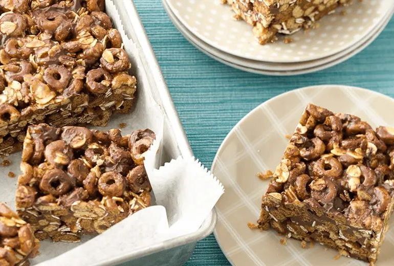 Cheerios Chocolate Chip Bars