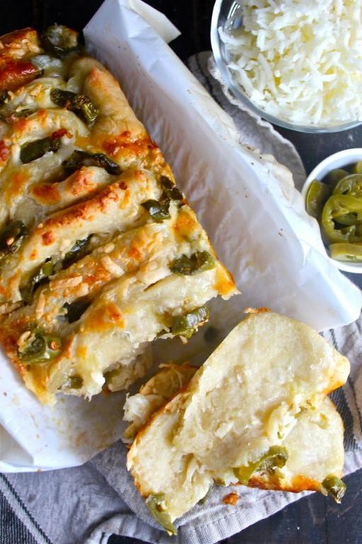 Cheesy Jalapeño Pull Apart Bread