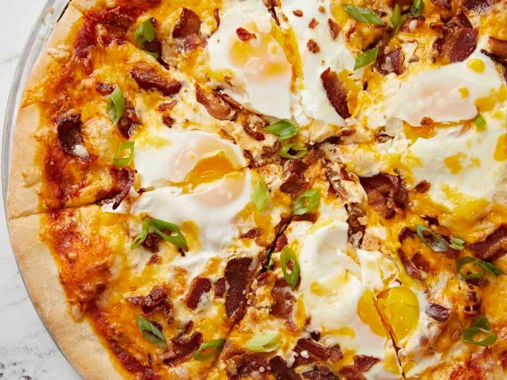 Chicken Breakfast Pizza with Eggs