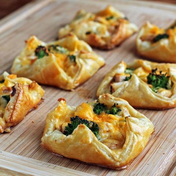 Chicken and Broccoli Puff Pastry Bake