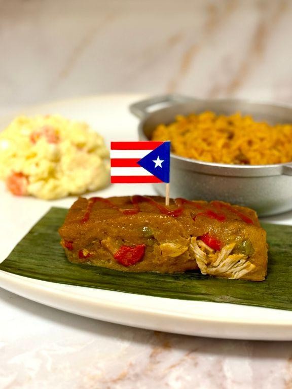 Chicken and Raisin Pasteles