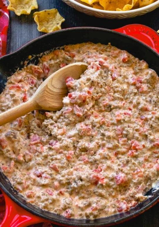 Chili Cheese Sausage Dip