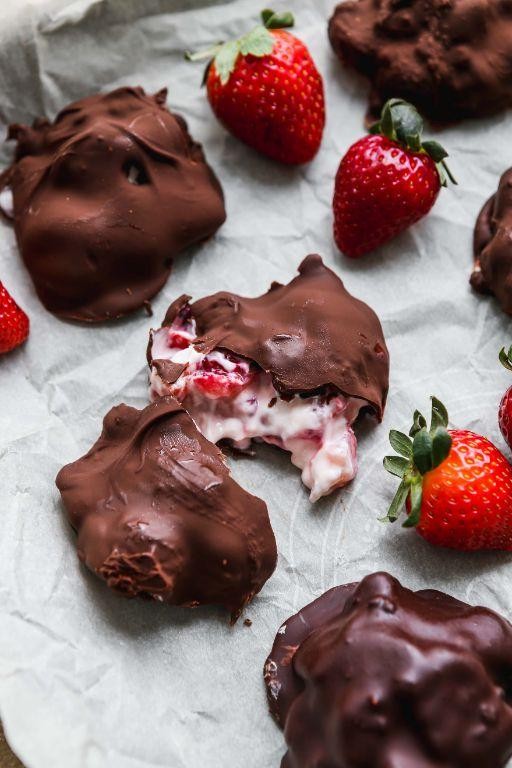 Chocolate Covered Strawberry Bites
