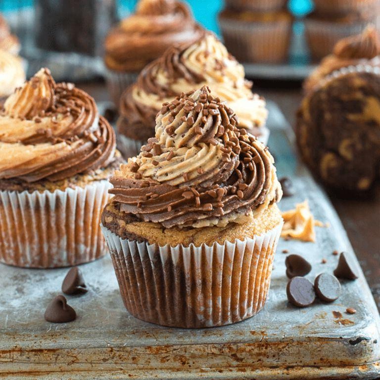 Chocolate Peanut Butter Swirl Cupcakes