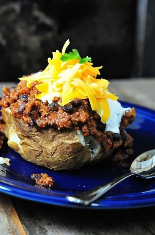Cincinnati Chili Baked Potatoes