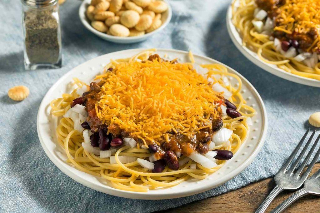 Classic Cincinnati Chili with Spaghetti