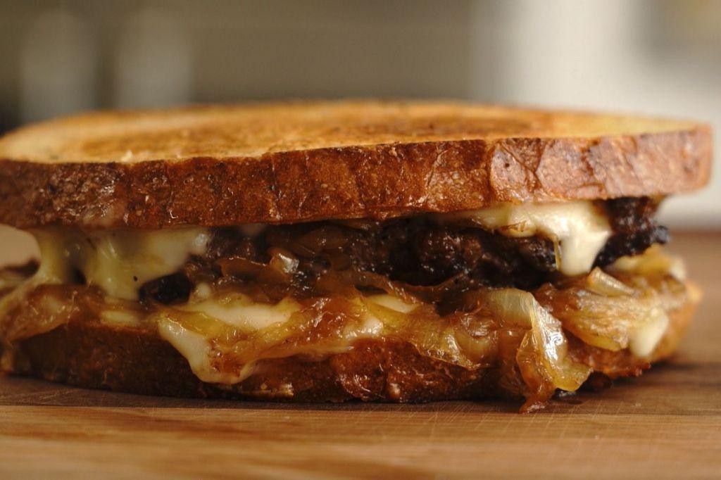 Classic Patty Melt with Caramelized Onions