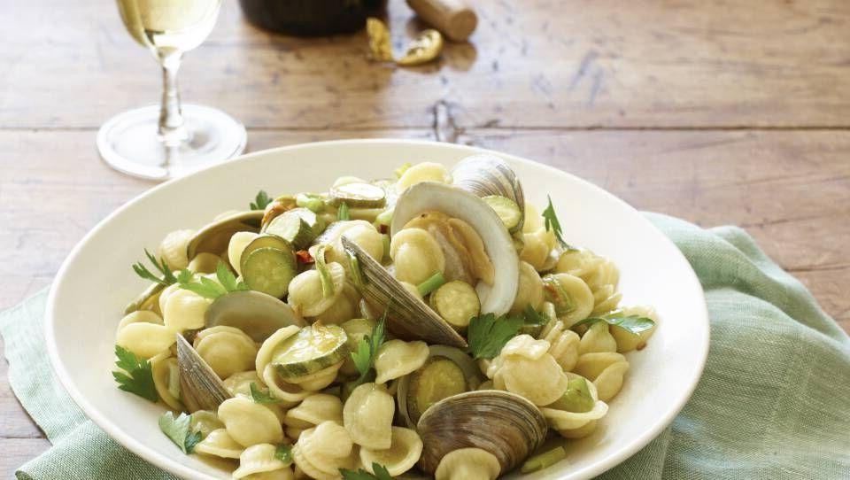 Conchiglie with Clams and White Wine Sauce