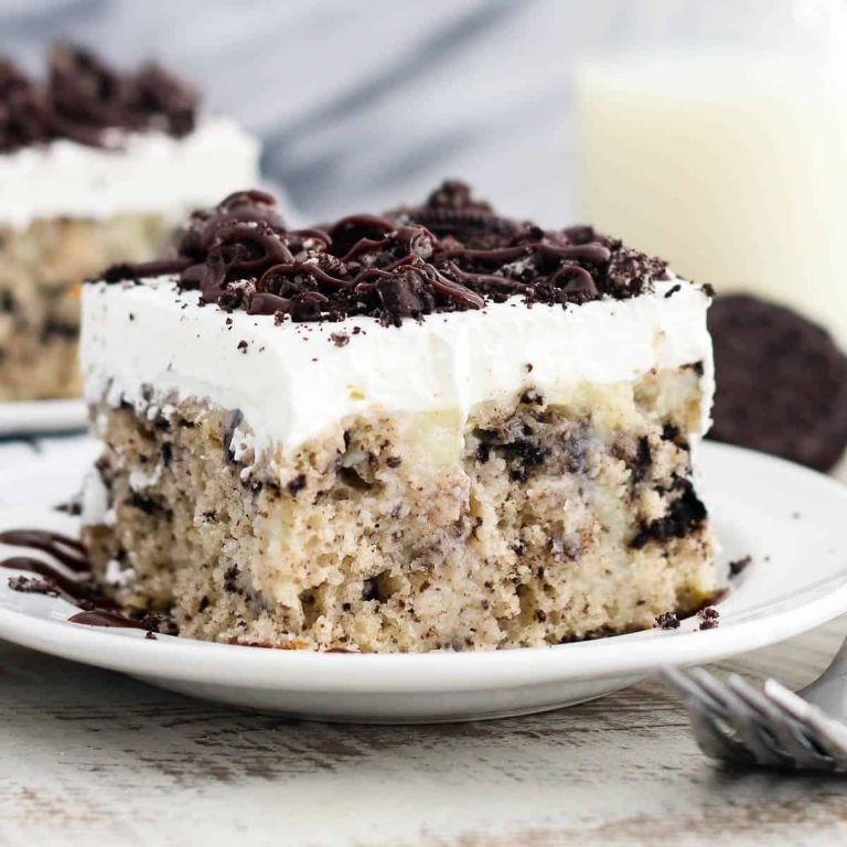 Cookies and Cream Pudding Poke Cake
