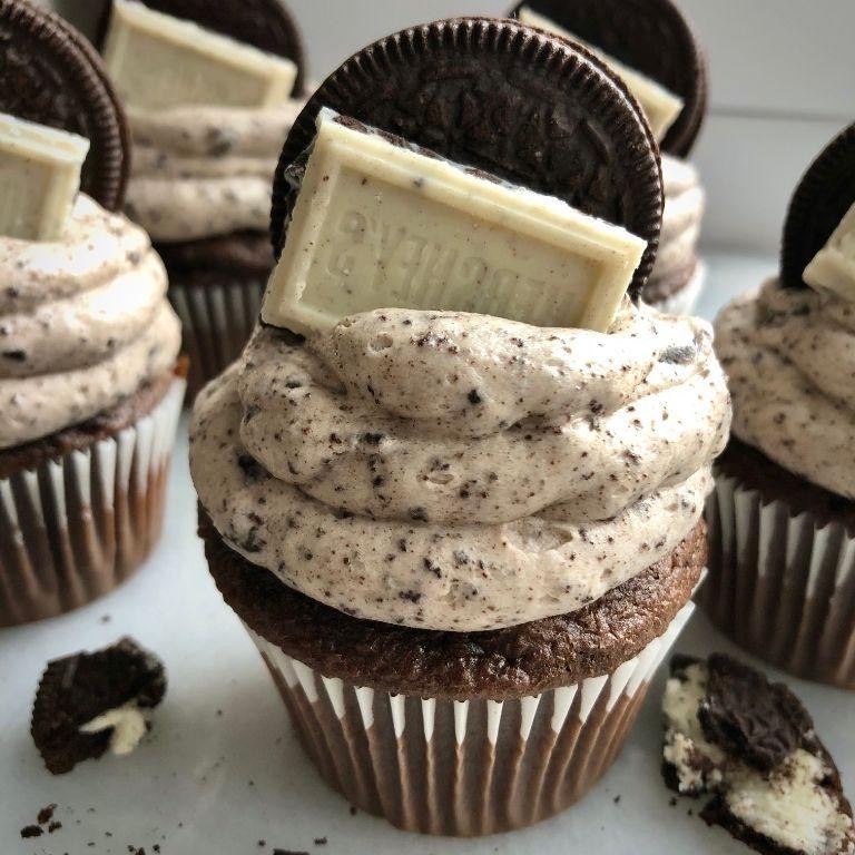 Cookies and Cream Reese Cupcakes