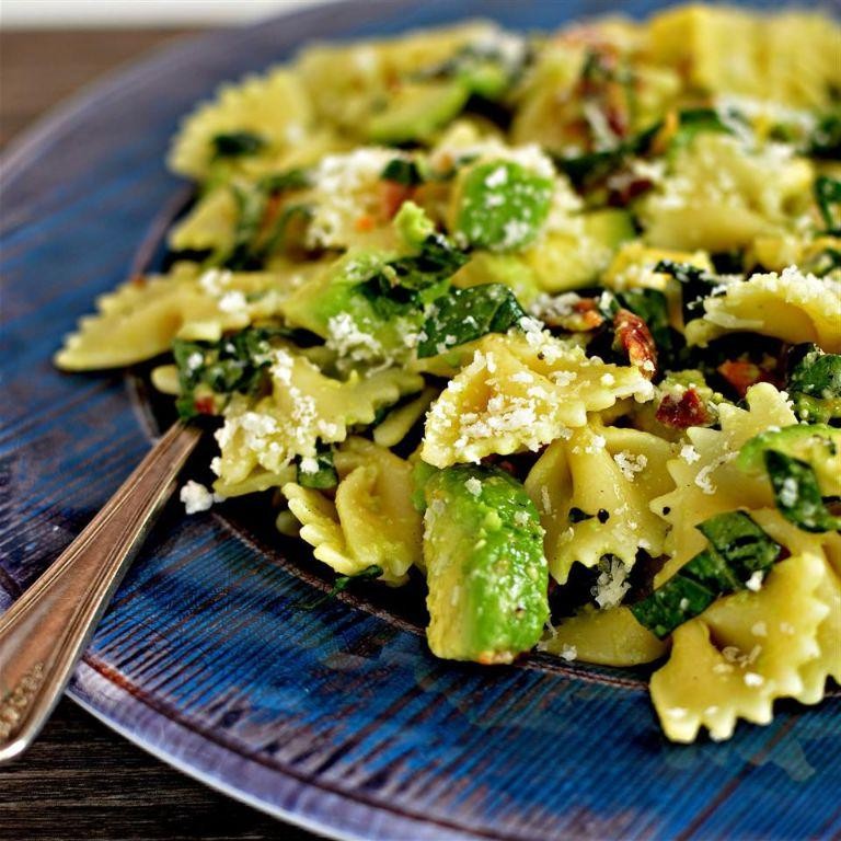 Creamy Avocado and Bacon Protein Pasta