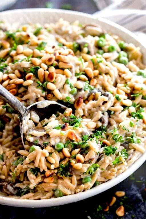 Creamy Cheesy Orzo with Mushrooms and Thyme