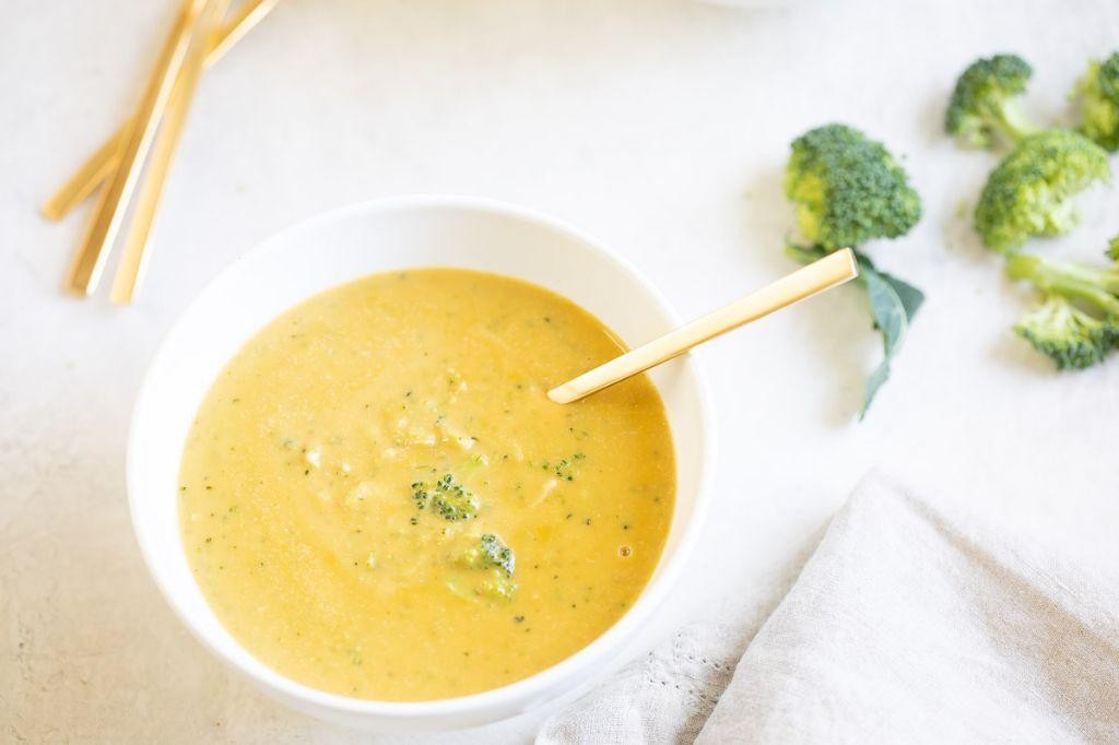 Creamy Dairy-Free Broccoli Cheddar Soup