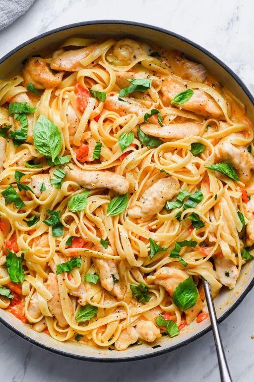 Creamy Tomato Basil Chicken Pasta
