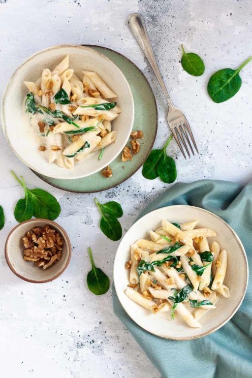 Creamy Walnut and Spinach Pasta