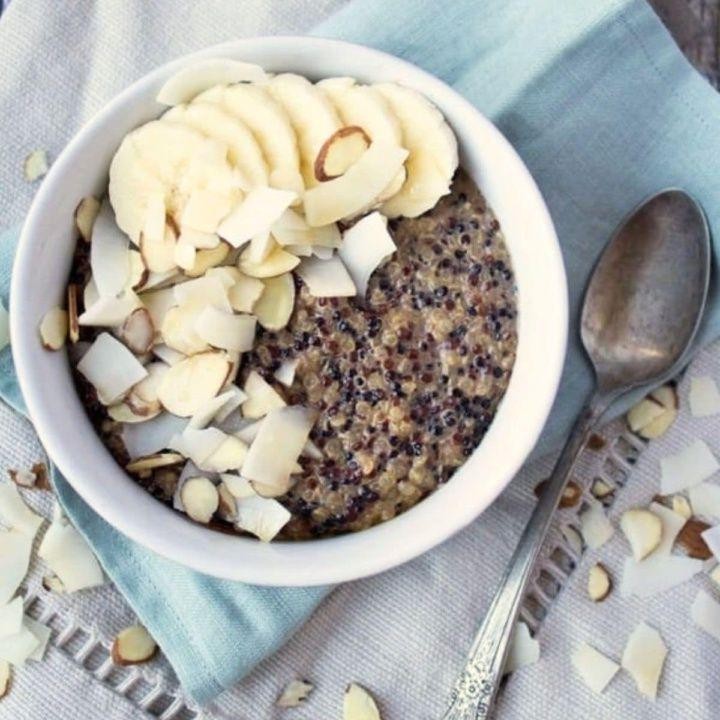 Creamy lactation porridge with quinoa and coconut milk
