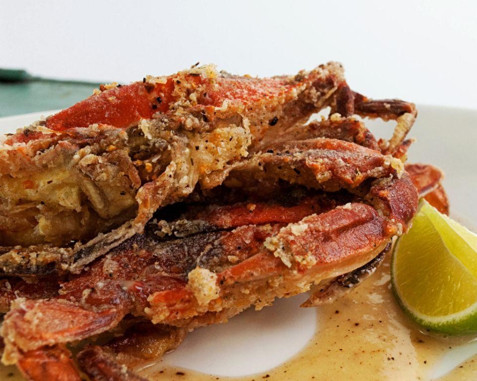 Crispy Fried Soft Shell Crab with Spicy Aioli