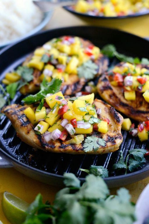 Cuban oregano and mango salsa chicken