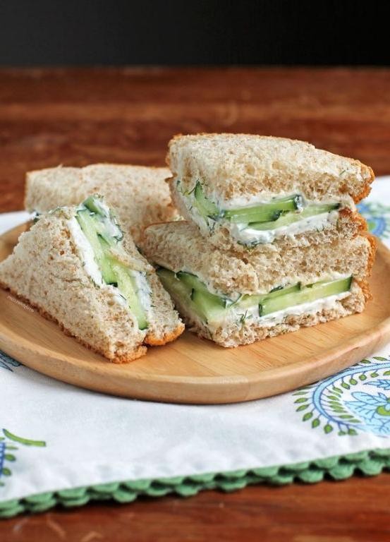 Cucumber Sandwiches with Herbed Cream Cheese
