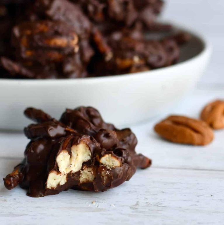 Dark Chocolate Pecan Clusters