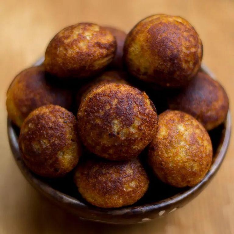 Dates and Walnut Sweet Appam