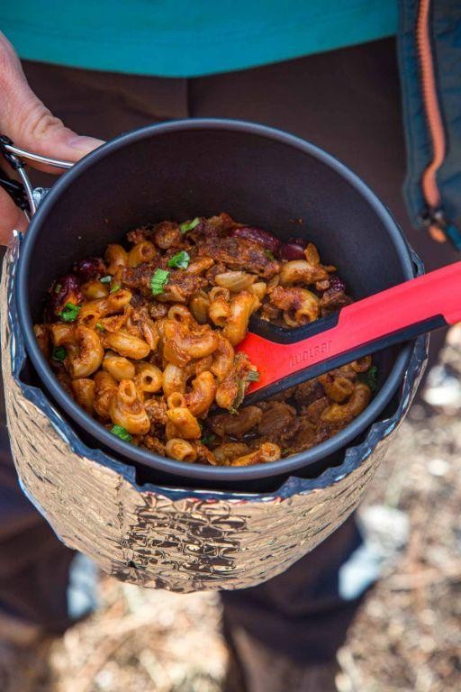 Dehydrated chili mac and cheese