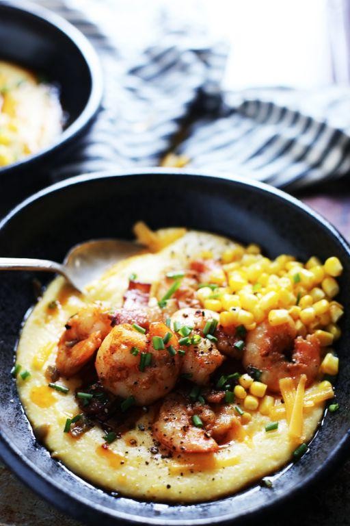 Deviled shrimp and grits with bacon