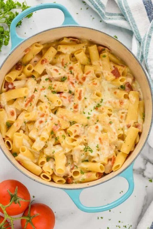 Dutch Oven Chicken Bacon Ranch Pasta