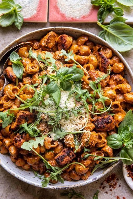 Dutch Oven Pasta with Roasted Red Pepper Sauce