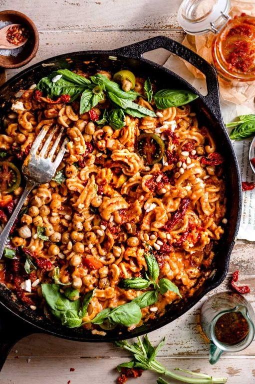 Dutch Oven Pesto Pasta with Sun-Dried Tomatoes