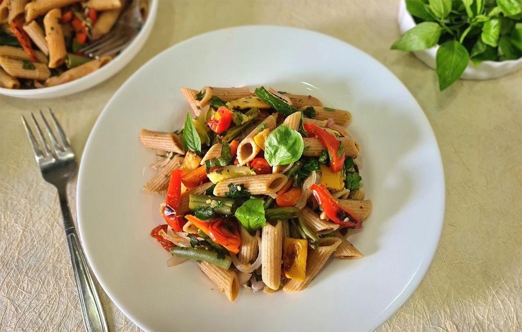 Dutch Oven Whole Wheat Pasta Primavera