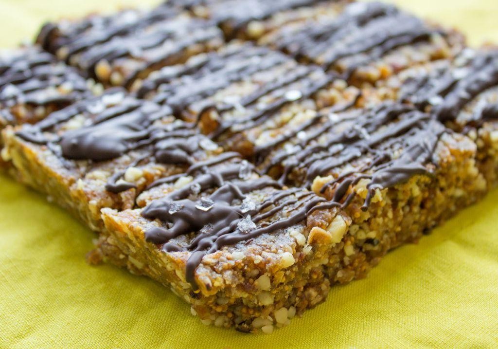 18 Delicious Fruity Snacks Recipes for Every Occasion